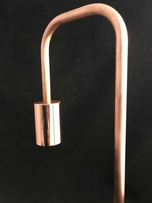 Uniek ontwerp, koperen single frame lamp, mooi strak handmade design.