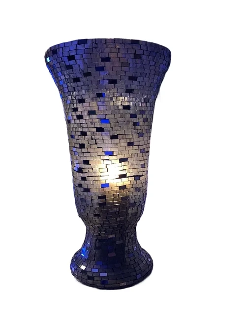 Vase lantern, chimney moz crystal, with mirrored disco effect.