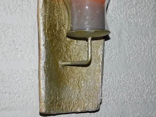 Wind light from roof tile, with candlestick and glass flask - in gold color!