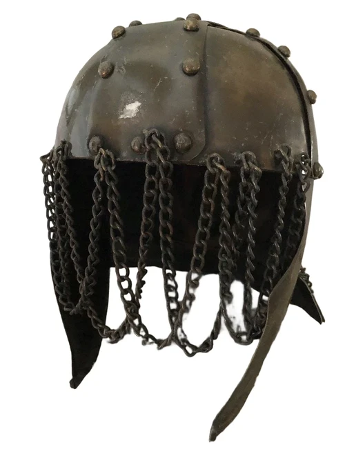 Ritterhelm kupfer-grün, mit Ohrenschützern, alter Zustand!