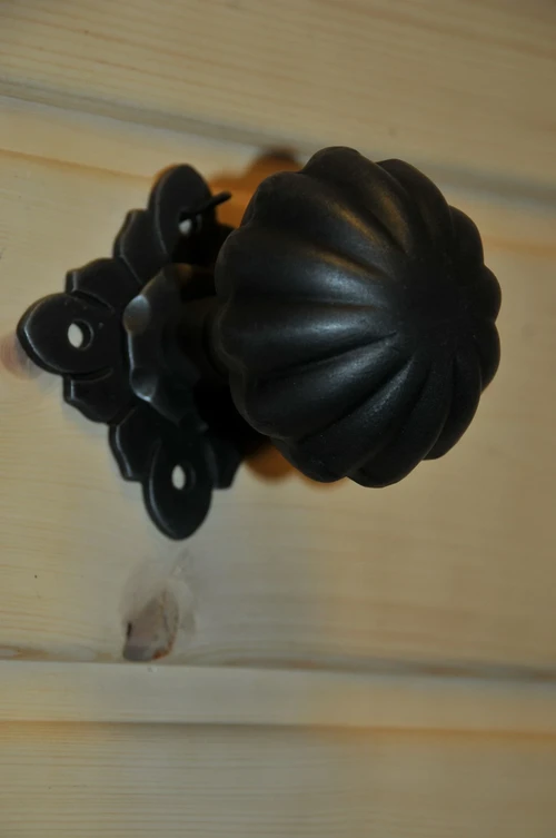 1 protection Fire guard made of cast iron, black