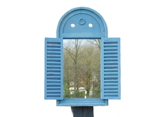 Spiegel mit Holzrahmen und Türen - vintage blau
