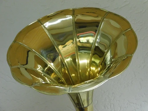 Gramophone - Round - Gramophone Sound Master