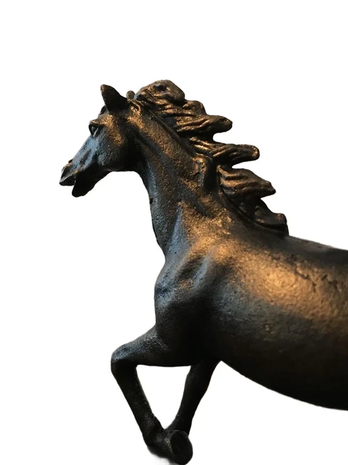 1 horse sculpture , solid cast iron, bronze -look, LAST ONE!!