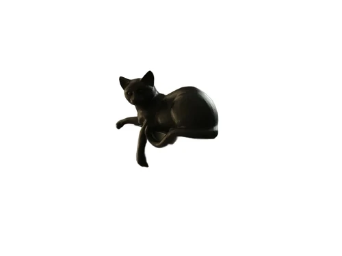 1 sculptuur liggende kat uit Polystein, mooi!!