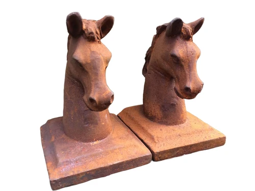 Boekensteunenset gietijzeren paardenhoofden