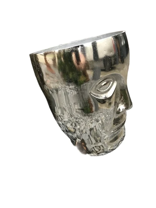 Mooie aluminium vaas, rond in de vorm van een gezicht, nikkel
