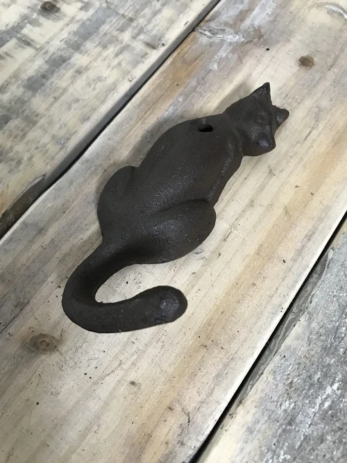 Cat coat hook – Cast iron – Decorative wall hook with cat figure
