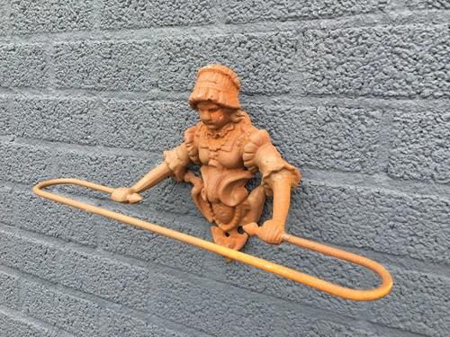 Towel rack with support, cast iron