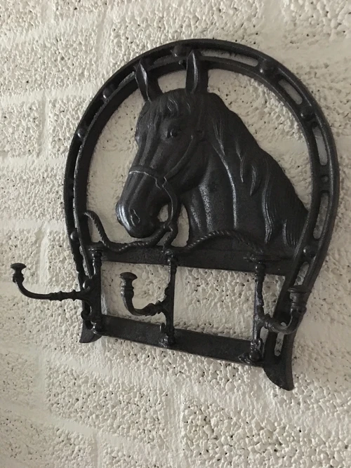 Wall coat rack horse cast iron, 3 hooks, beautiful!!