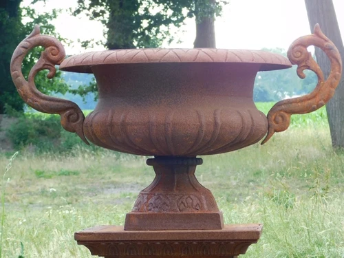 Garden Vase on Pedestal - 112 cm - Cast iron - Rust