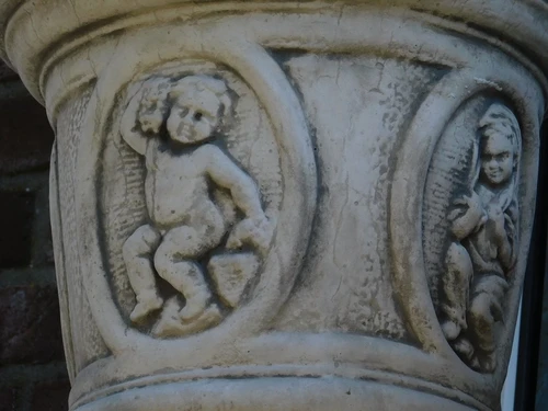 Garden Vase with Angels - 65 cm - Stone