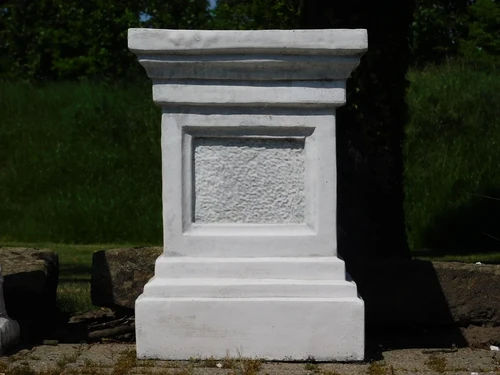 Garden Vase with Ears on Pedestal - 153 cm - Stone
