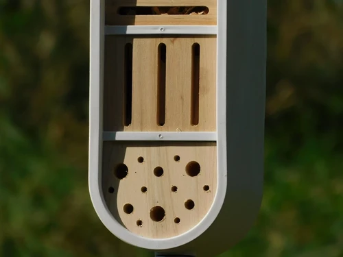 Insektenhotel mit Stiel – 150 cm – ClickUp