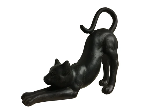Sculptuur van een kat die zich uitstrekt