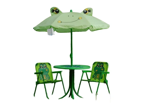 Children's garden set with frogs