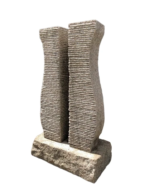 Granit-Wasserlauf, Ornament, Doppelständer, Teichornament, Wassertreppe.