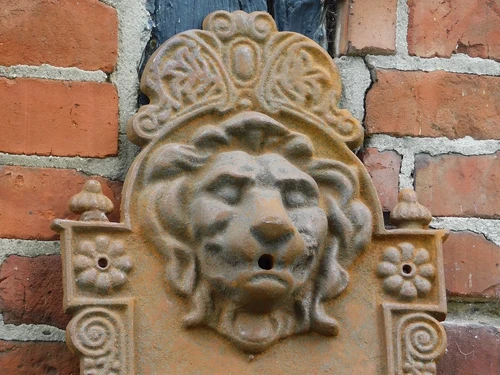 Wandbrunnen Lion - 75 cm - Gusseisen