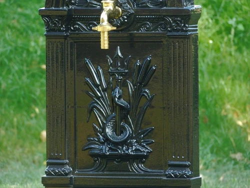 Standing Fountain - Black - Aluminium - Brass Tap