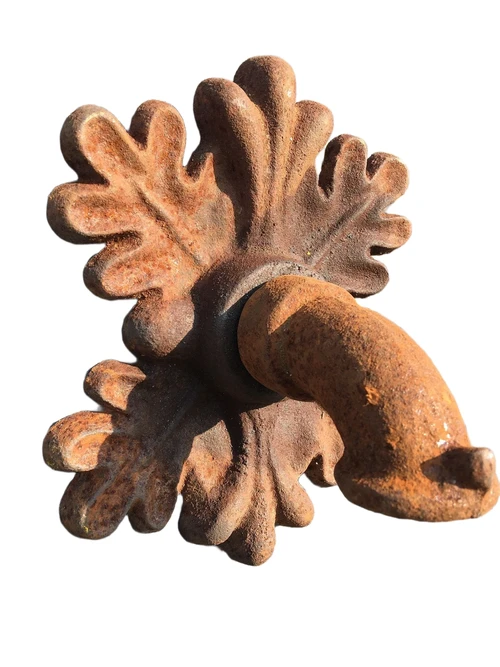 Wasserspeier für Wandbrunnen - Eichenblatt + Neptun - Gusseisen - Rost