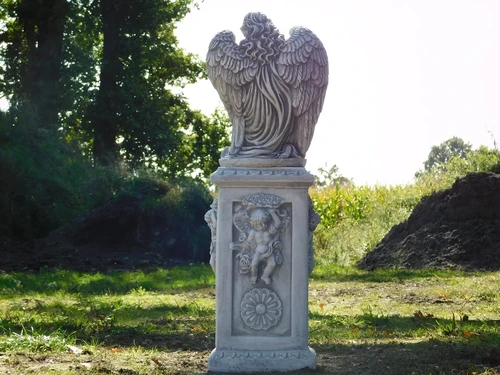Angel with Wings on English Pedestal - 113 cm - Stone