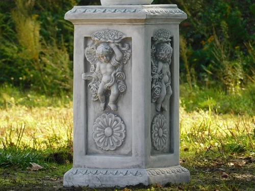 Kneeling Angel on English Pedestal - 140 cm - Stone