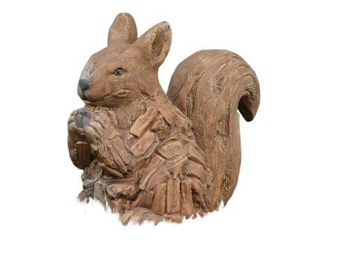Squirrel XL- woodlook - polystone - weatherproof.