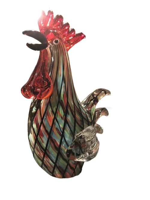 Mooie sculptuur van een grazende koe, prachtig in kleur gezet, echte eye-catcher!!