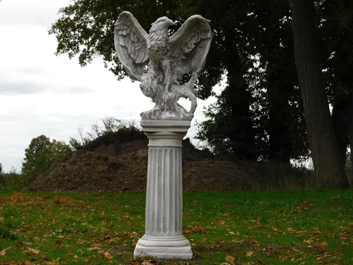 Statue Eagle on Pedestal - 127 cm - Stone