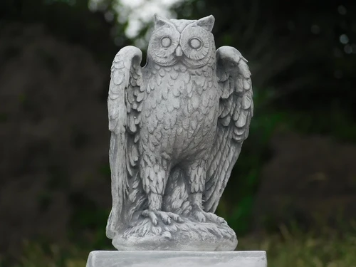 Owl on Pedestal - 66 cm - Stone