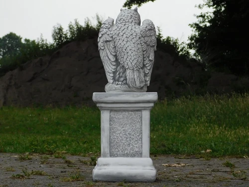 Owl on Pedestal - 66 cm - Stone