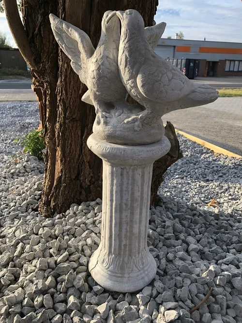 Pair of Doves on Plinth - 60 cm - Solid Stone