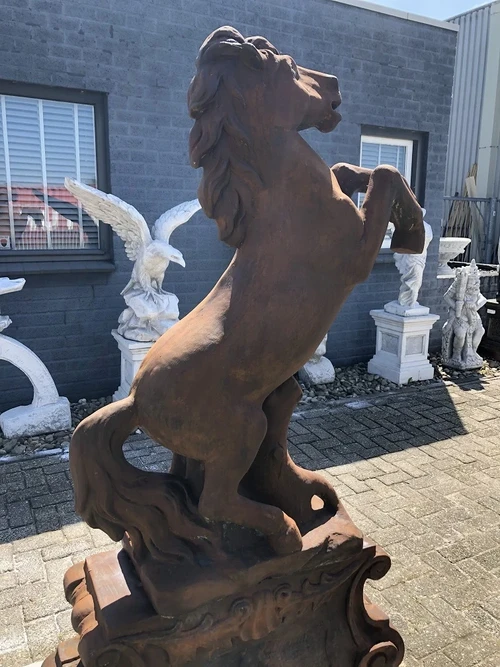 Rearing Horse XL - 130 cm - Oxide-finish Stone