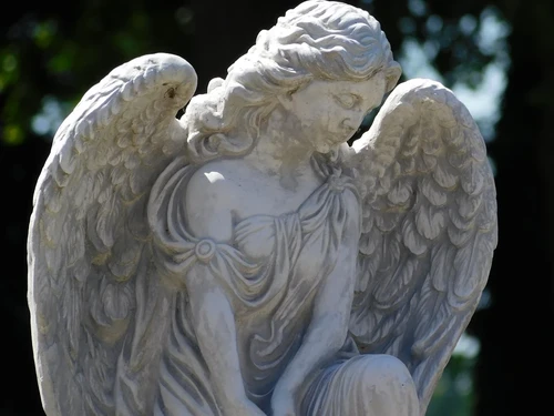 Statue Angel on Round Pedestal - 73 cm - Stone