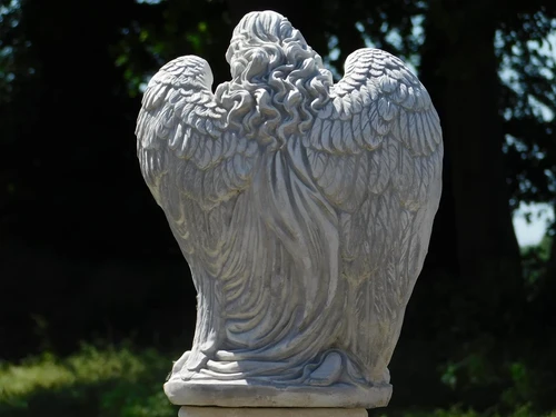 Statue Angel on Round Pedestal - 73 cm - Stone