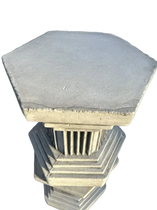 Exclusive Pedestal - Hexagonal - 43 cm - Solid Stone