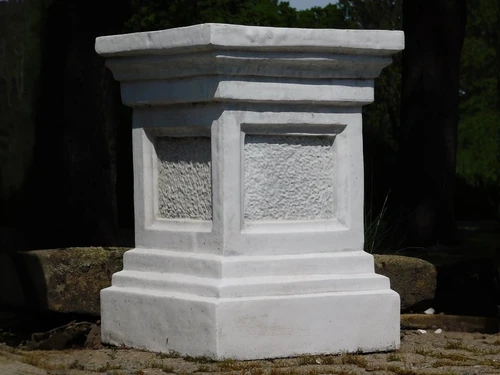 Garden Vase with Ears on Pedestal - 153 cm - Stone
