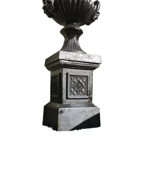 Large cast iron pedestal, black pedestal / column