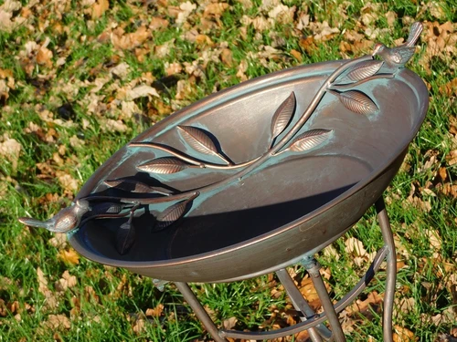 Elegant Standing Bird Bath - 78 cm - Iron