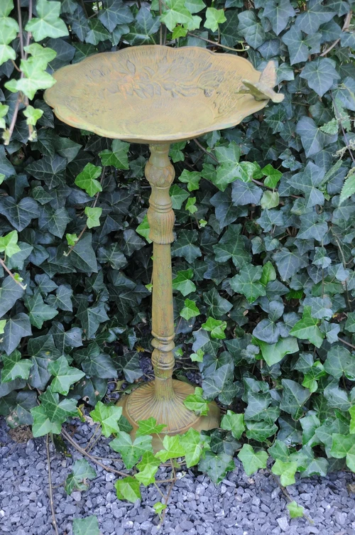 LETZTE: Vogeltränke mit Hummingbird XL, Gusseisen, antik-grün-rost