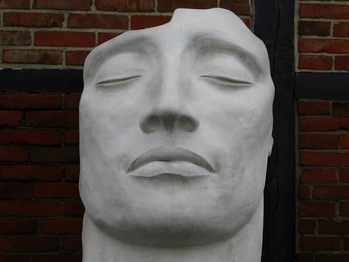 Unique sculpture The Face - 135 cm - Stone