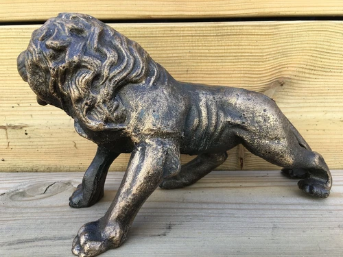 Lion - Bronze-look - Cast iron