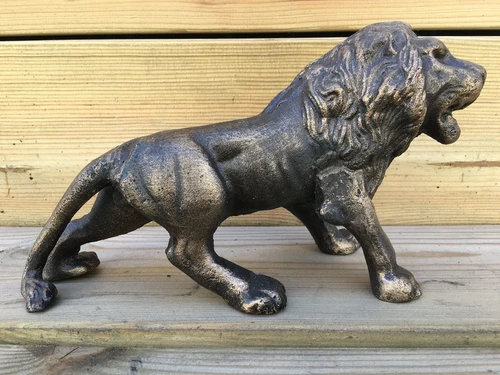 Lion - Bronze-look - Cast iron
