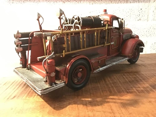Metal Scale Model Fire Engine – 43 cm – Handmade – Vintage Look