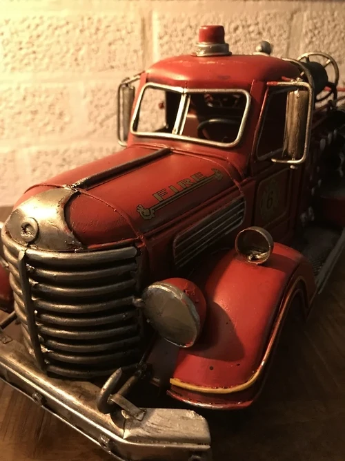 Metal Scale Model Fire Engine – 43 cm – Handmade – Vintage Look