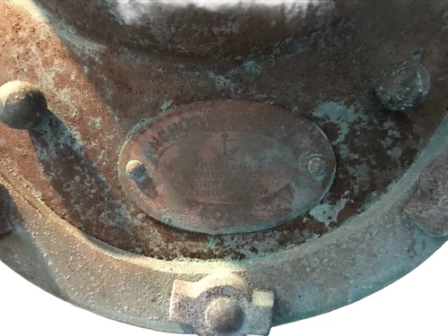 Robuuste duikhelm, gemaakt van ijzer - ''ANCHOR ENGINEERING 1921''