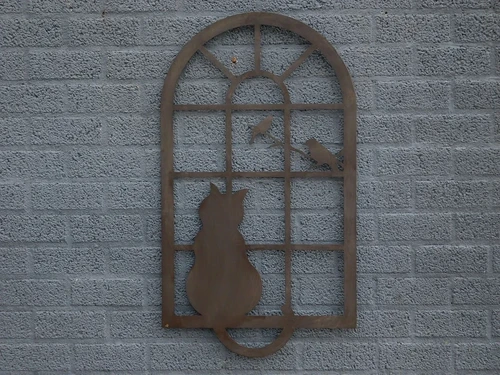 Wall ornament cat with birds - metal - brown