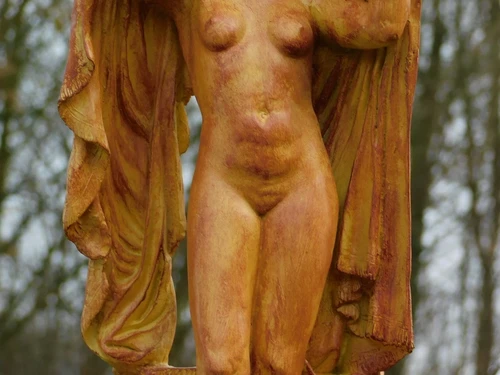 Statue Naked Woman Draped - 67 cm - Polystone