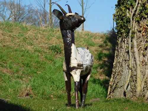 Goat Statue - 107 x 80 cm - Handmade from Metal