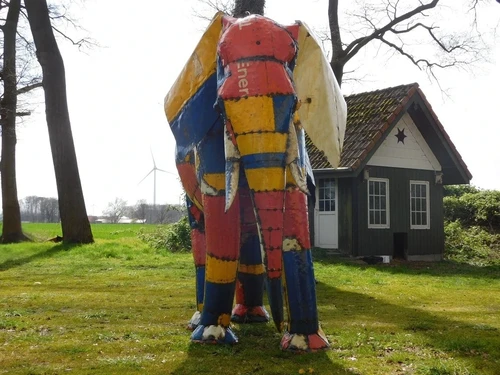 XXL Handmade Elephant – Metal – approx. 230 cm – African Design